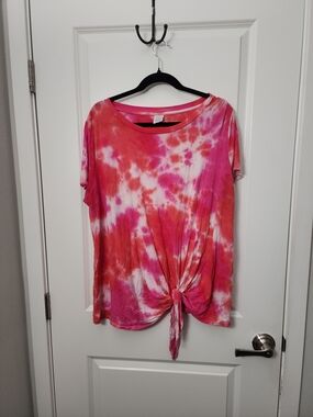 3/$25 Time and Tru Pink & Coral Tie-Dye Front-Tie Short Sleeve Top